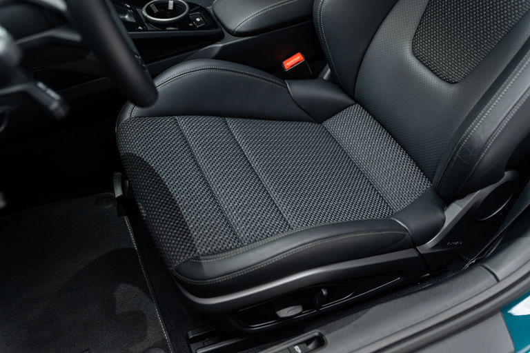 Porsche 992 Carrera T