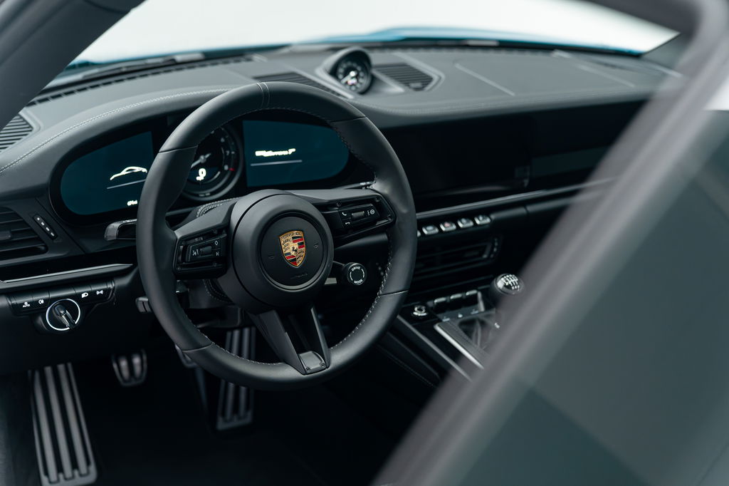 Porsche 992 Carrera T