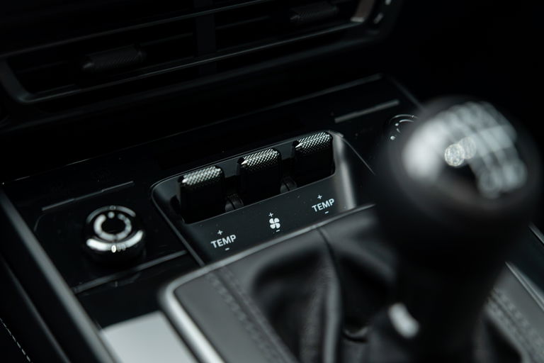 Porsche 992 Carrera T