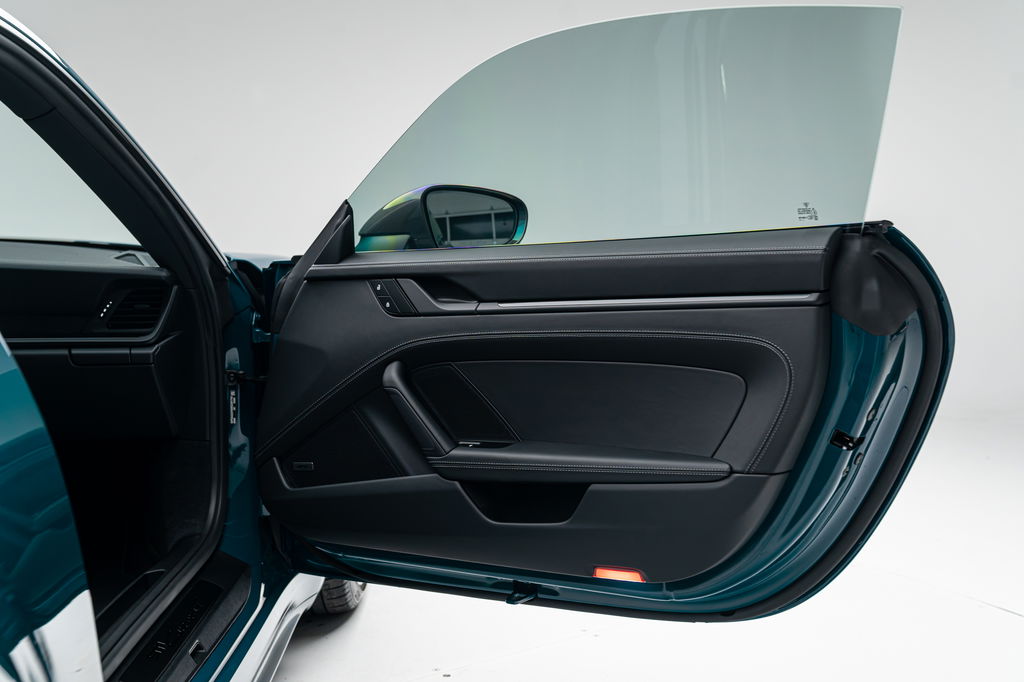 Porsche 992 Carrera T