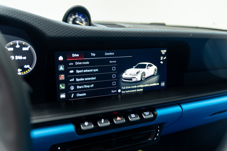 Porsche 992 GT3 Touring