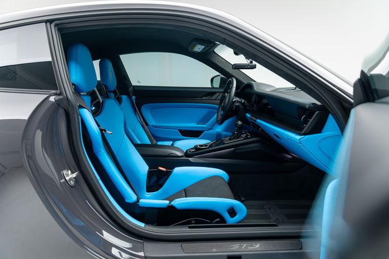 Porsche 992 GT3 Touring