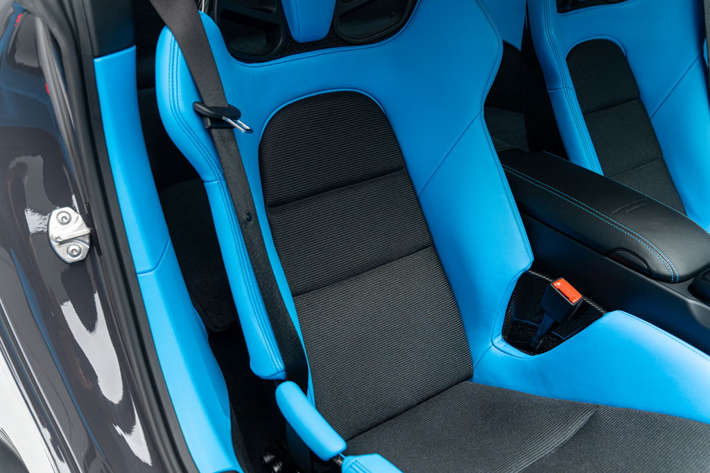 Porsche 992 GT3 Touring