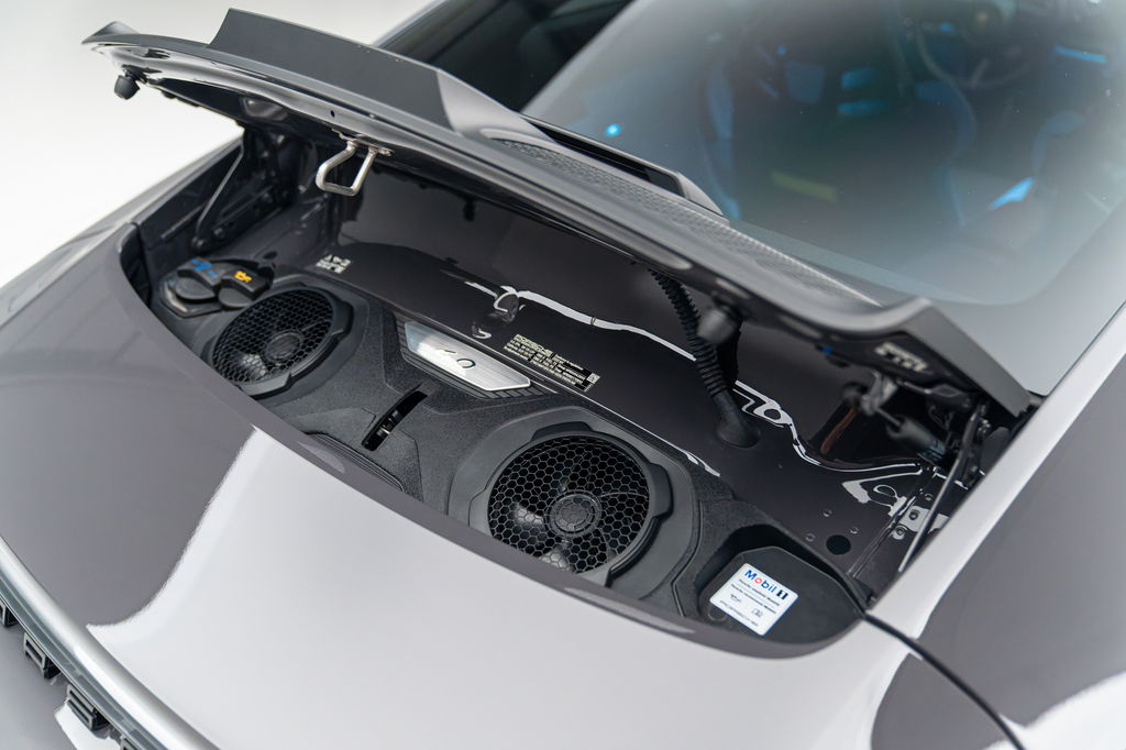 Porsche 992 GT3 Touring