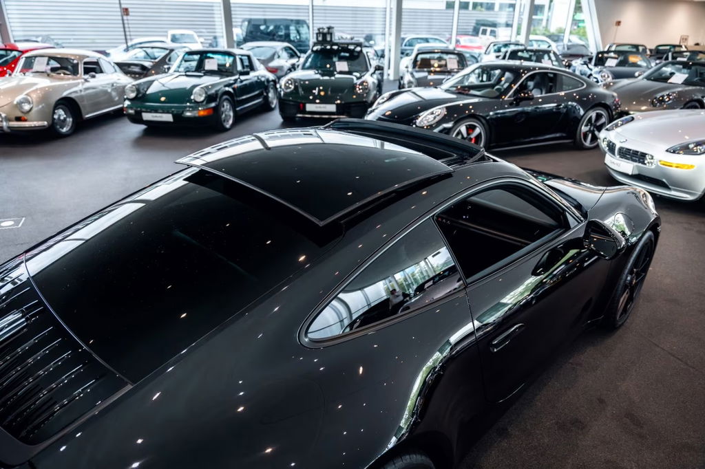 Porsche 992.2 Carrera 4 GTS