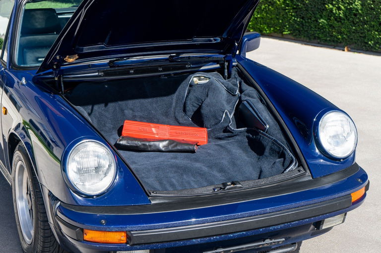 Porsche 911 Carrera 3.2