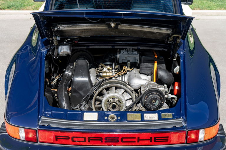 Porsche 911 Carrera 3.2