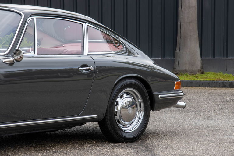 Porsche 911 (F-Modell)