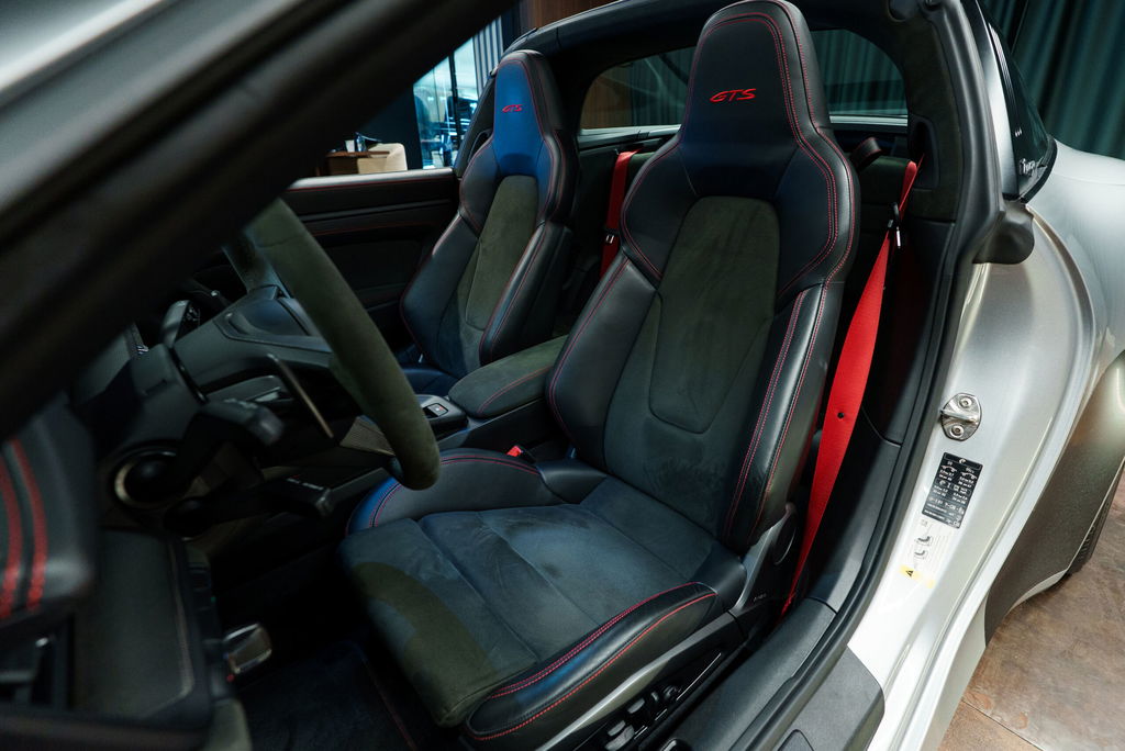 Porsche 992 Targa 4 GTS