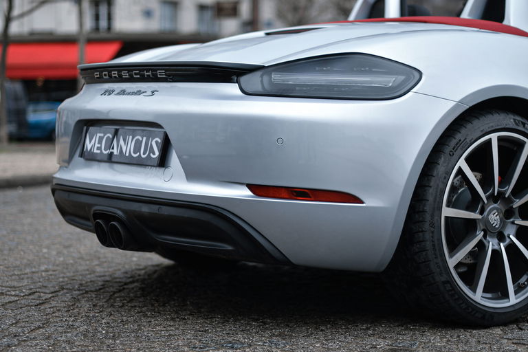 Porsche 718 Boxster S