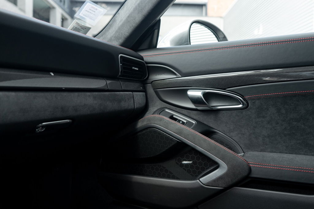 Porsche 991 Carrera GTS