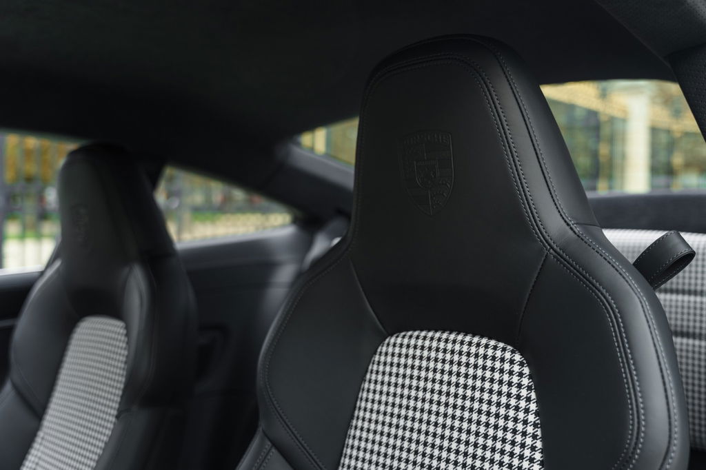 Porsche 992 Sport Classic