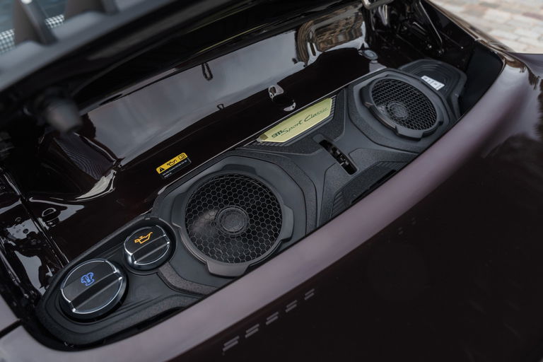 Porsche 992 Sport Classic