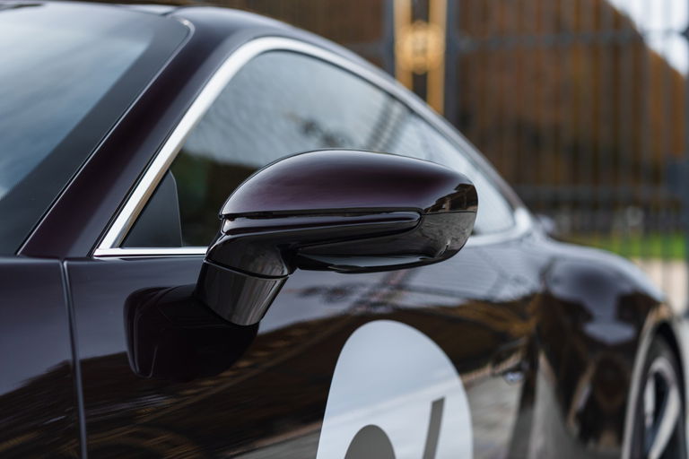 Porsche 992 Sport Classic