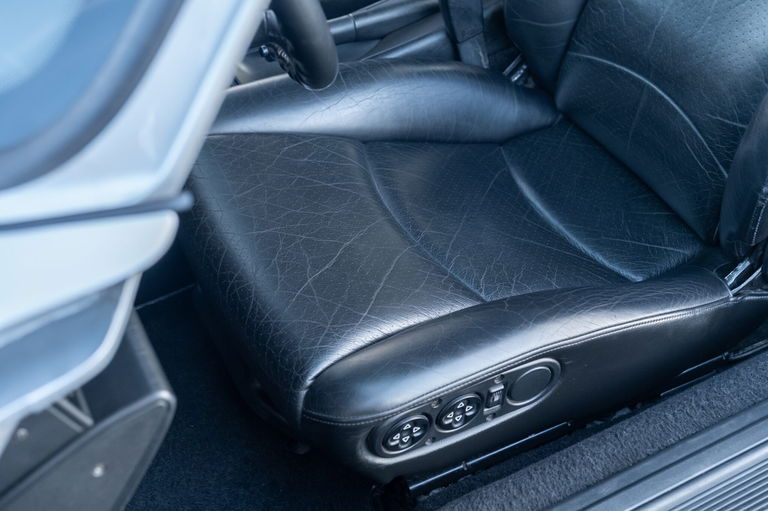 Porsche 993 Carrera 4