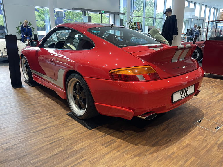 Porsche 996 Carrera