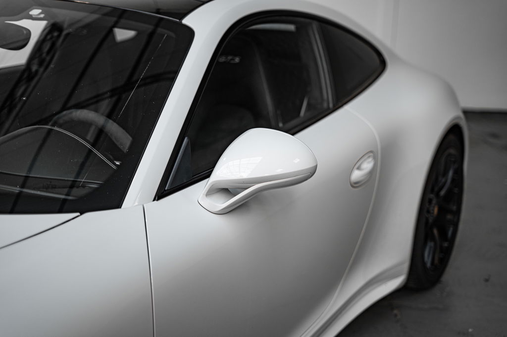 Porsche 991 Carrera GTS