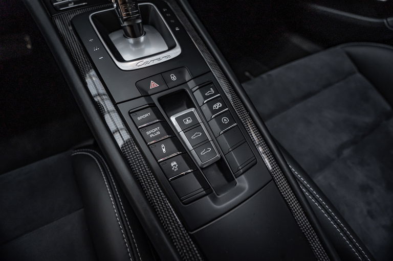 Porsche 991 Carrera GTS