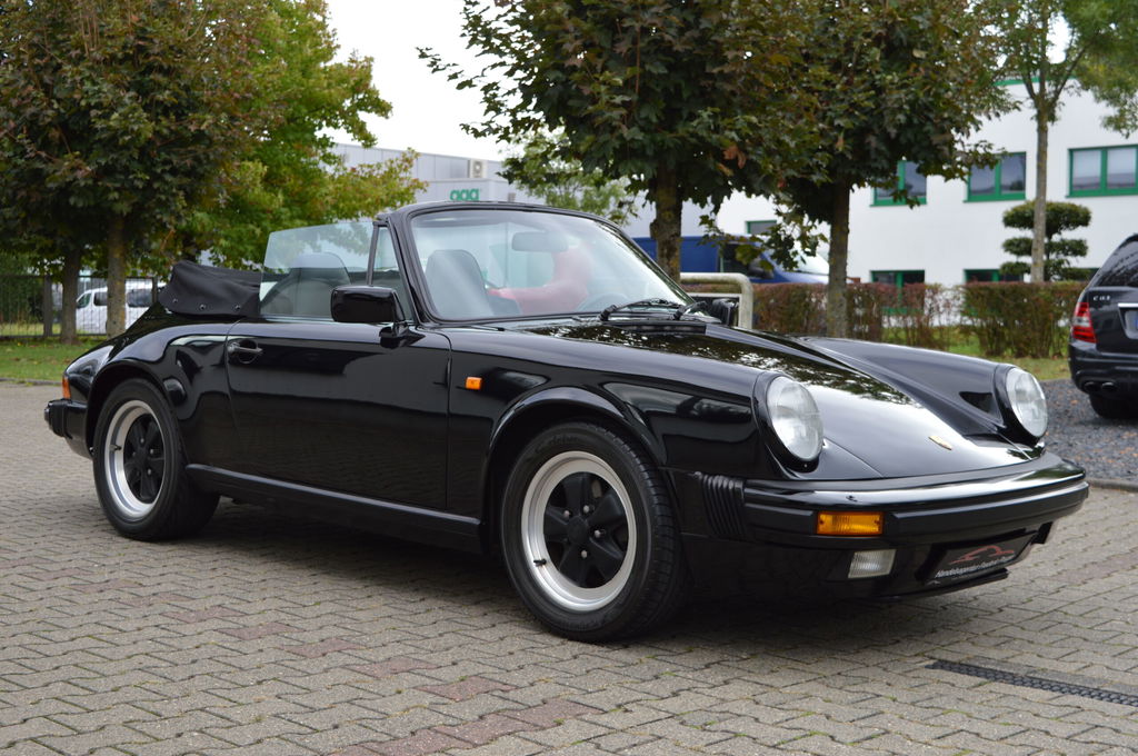 Porsche 911 Carrera 3.2