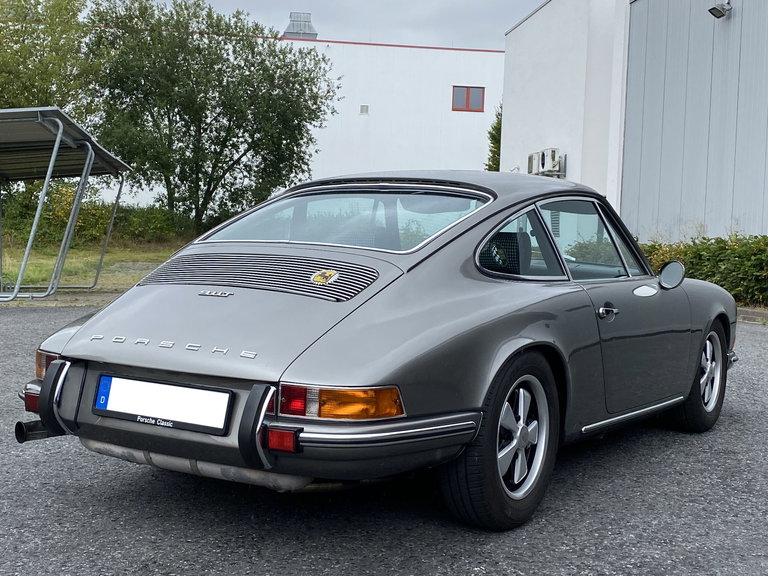 Porsche 911 T