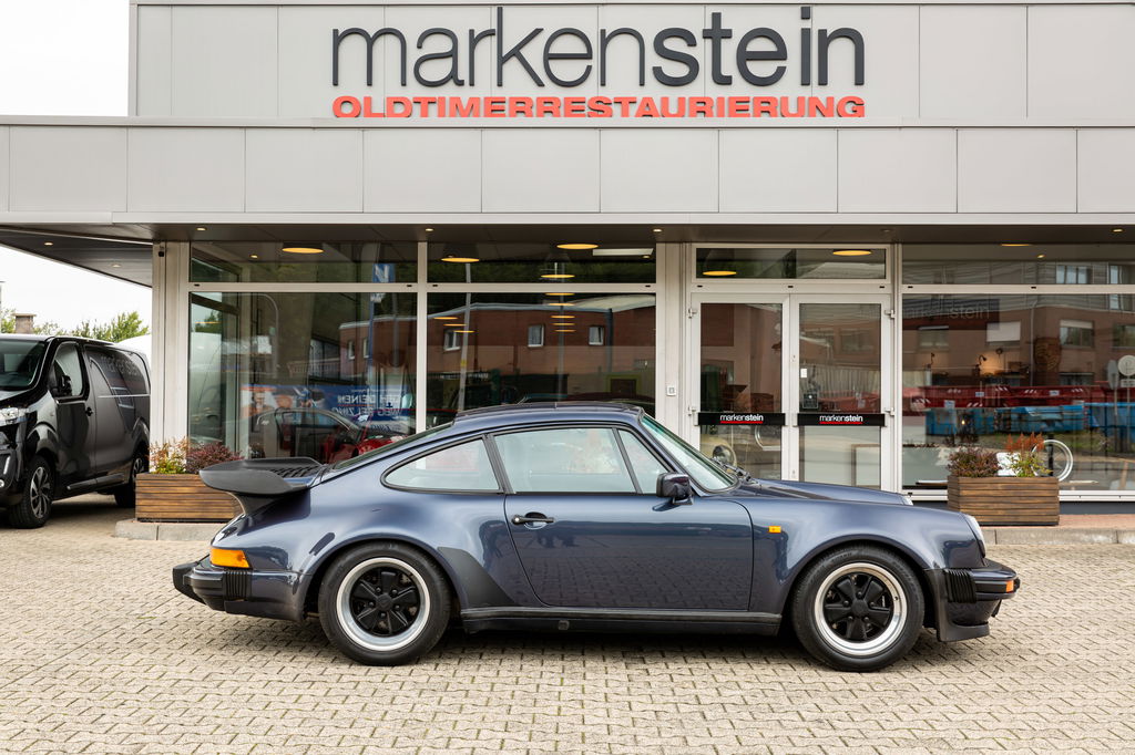 Porsche 911 Turbo 3.3