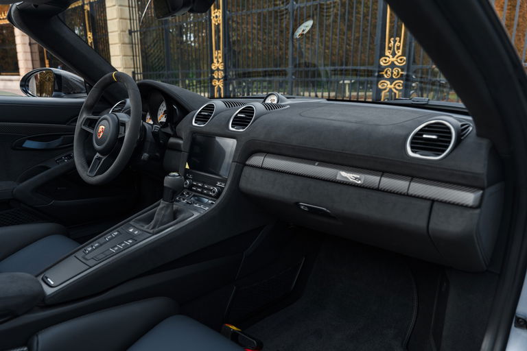 Porsche 718 Spyder RS