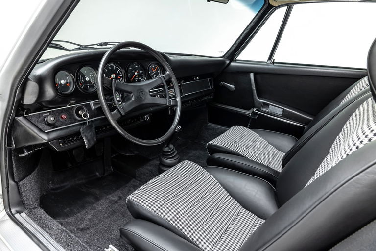 Porsche 911 S (F-Modell)