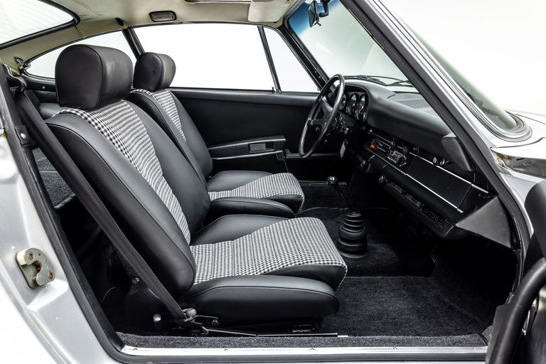 Porsche 911 S (F-Modell)