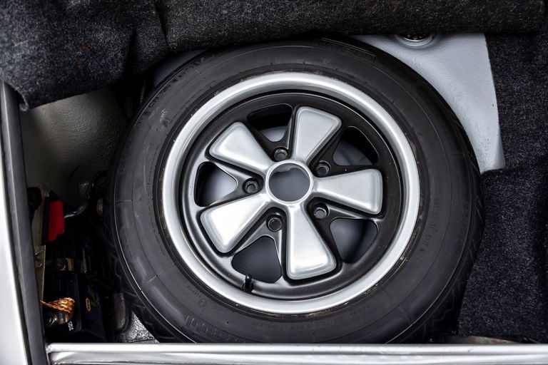 Porsche 911 S (F-Modell)