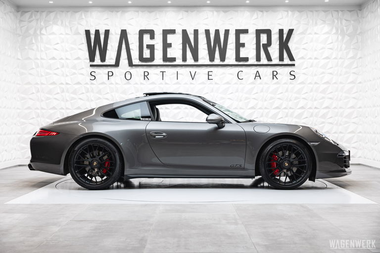 Porsche 991 Carrera 4 GTS
