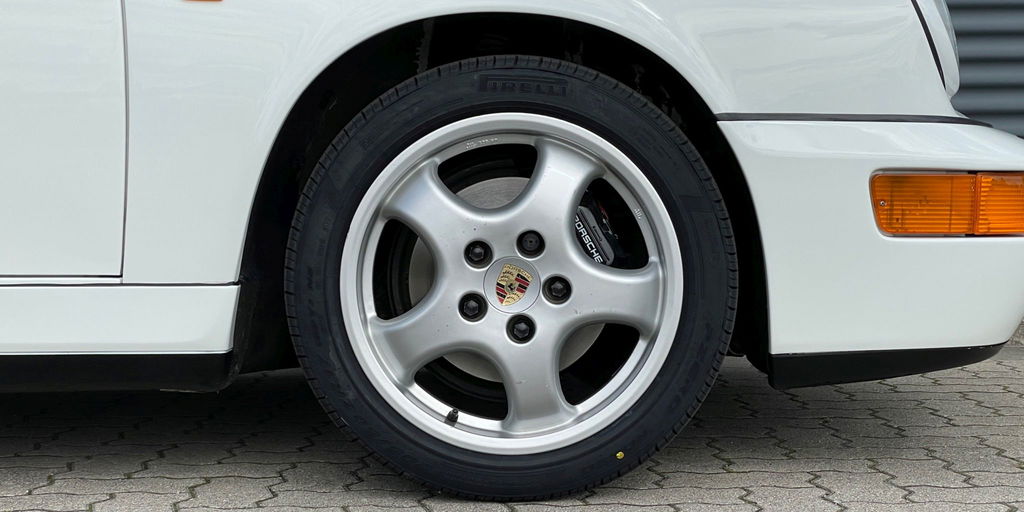Porsche 964 Carrera 4