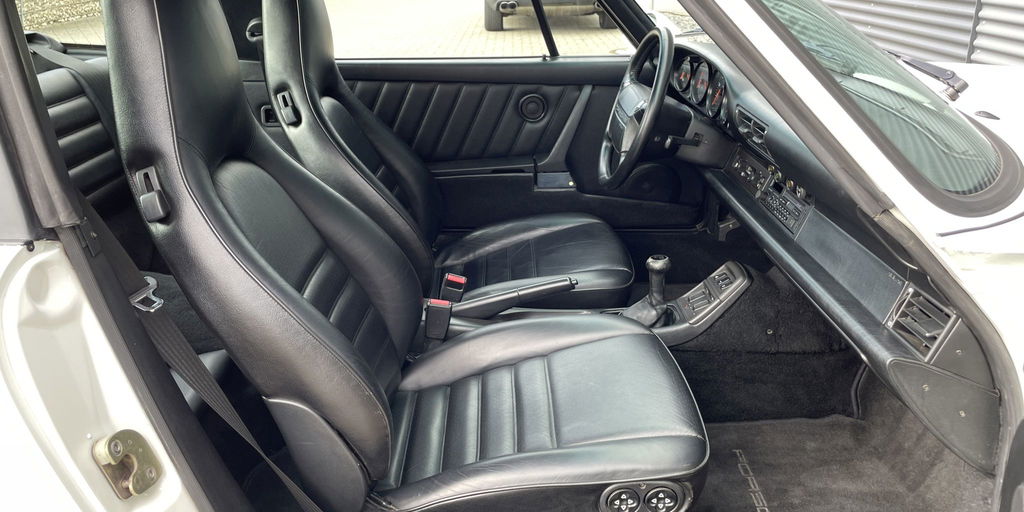 Porsche 964 Carrera 4