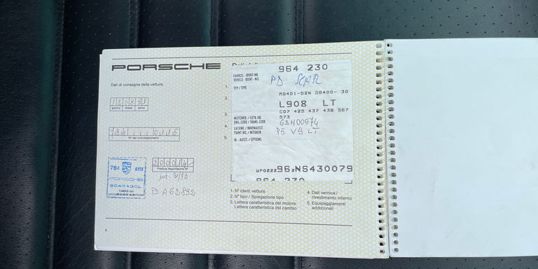 Porsche 964 Carrera 4