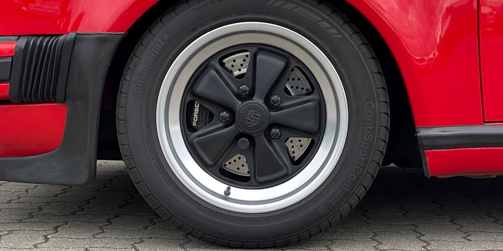 Porsche 911 Carrera 3.2 WTL