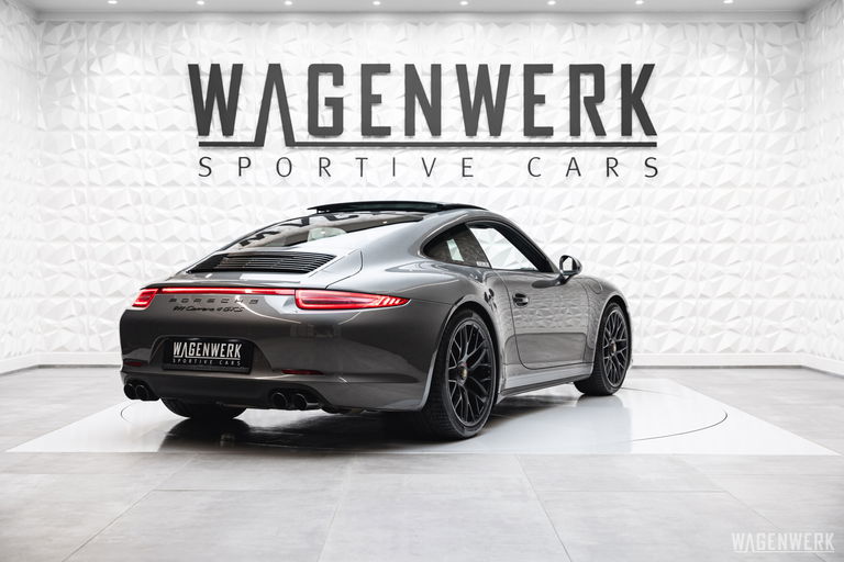 Porsche 991 Carrera 4 GTS
