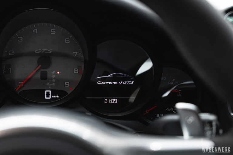 Porsche 991 Carrera 4 GTS