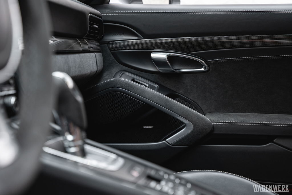 Porsche 991 Carrera 4 GTS