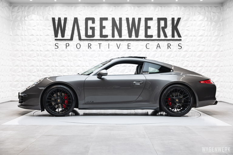 Porsche 991 Carrera 4 GTS
