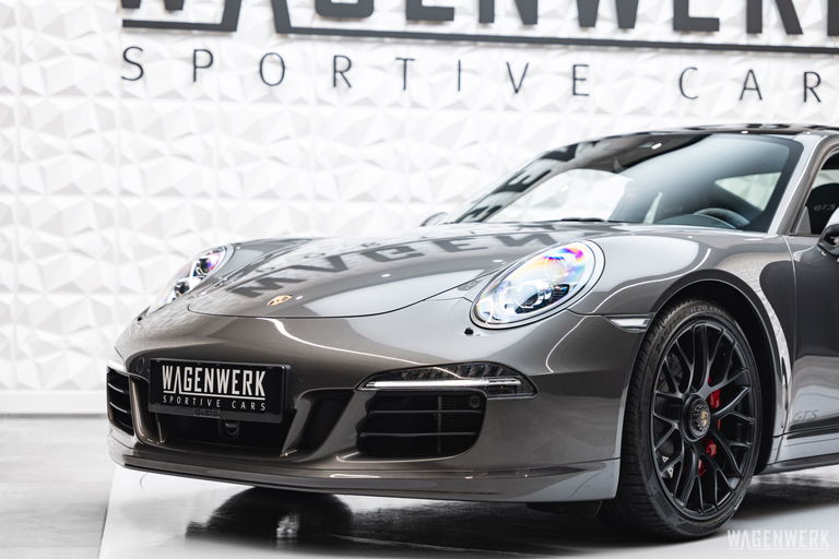 Porsche 991 Carrera 4 GTS