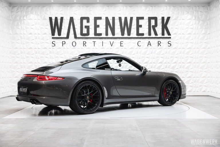 Porsche 991 Carrera 4 GTS