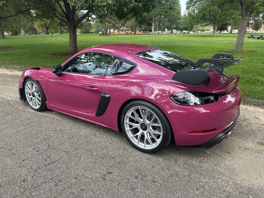 Porsche 718 Cayman GT4 RS