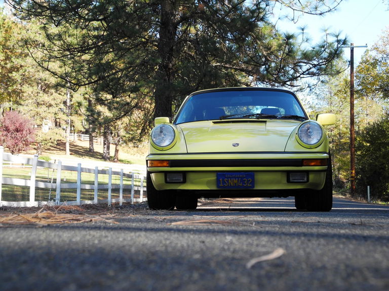 Porsche 911 Carrera 3.2