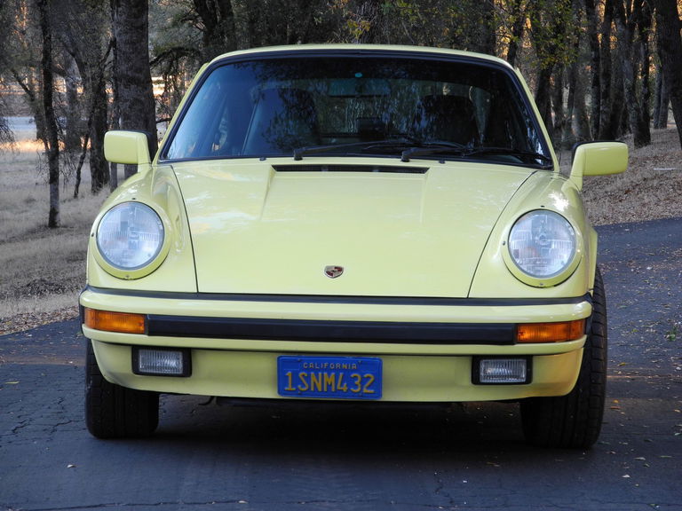 Porsche 911 Carrera 3.2