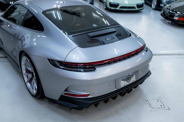 Porsche 992 GT3 Touring