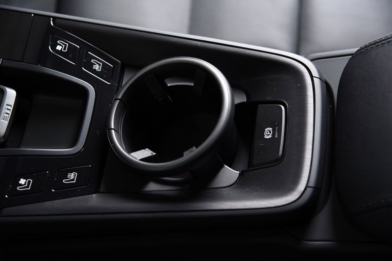 Porsche 992 Carrera 4 GTS