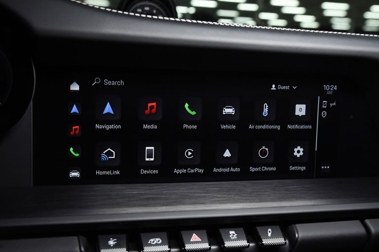 Porsche 992 Carrera 4 GTS