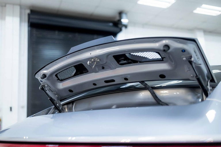 Porsche 992 GT3 Touring