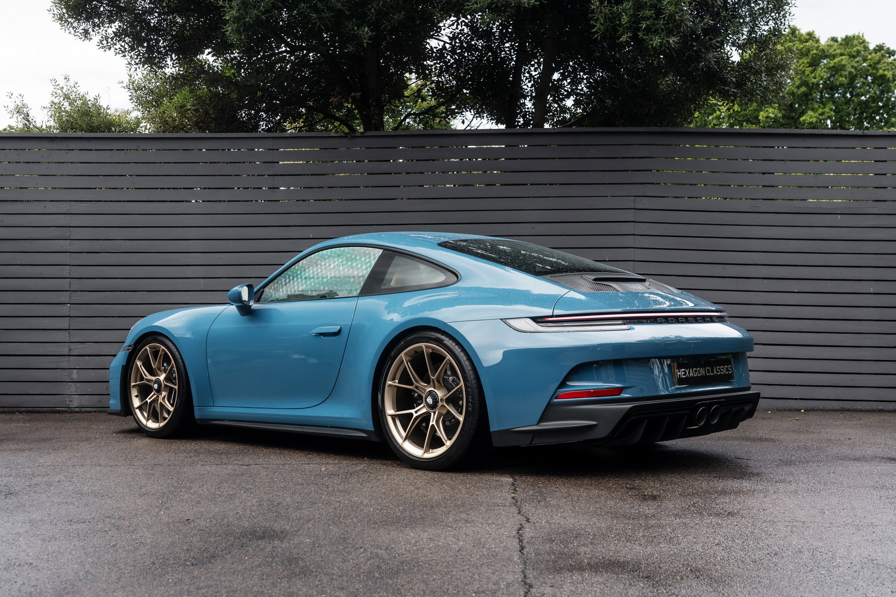 Porsche 992 GT3 Touring 2023 - elferspot.com - Marketplace for