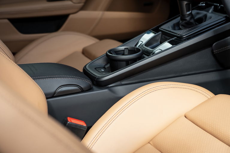 Porsche 992 GT3 Touring