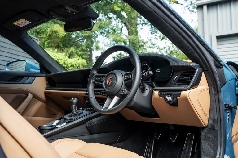 Porsche 992 GT3 Touring